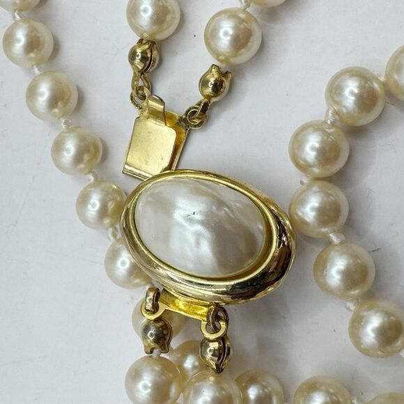 Vintage Glass Pearl Hand Knotted Multi-Strand Bracelet Faux Mabe Pearl Box Clasp - Picture 7 of 9